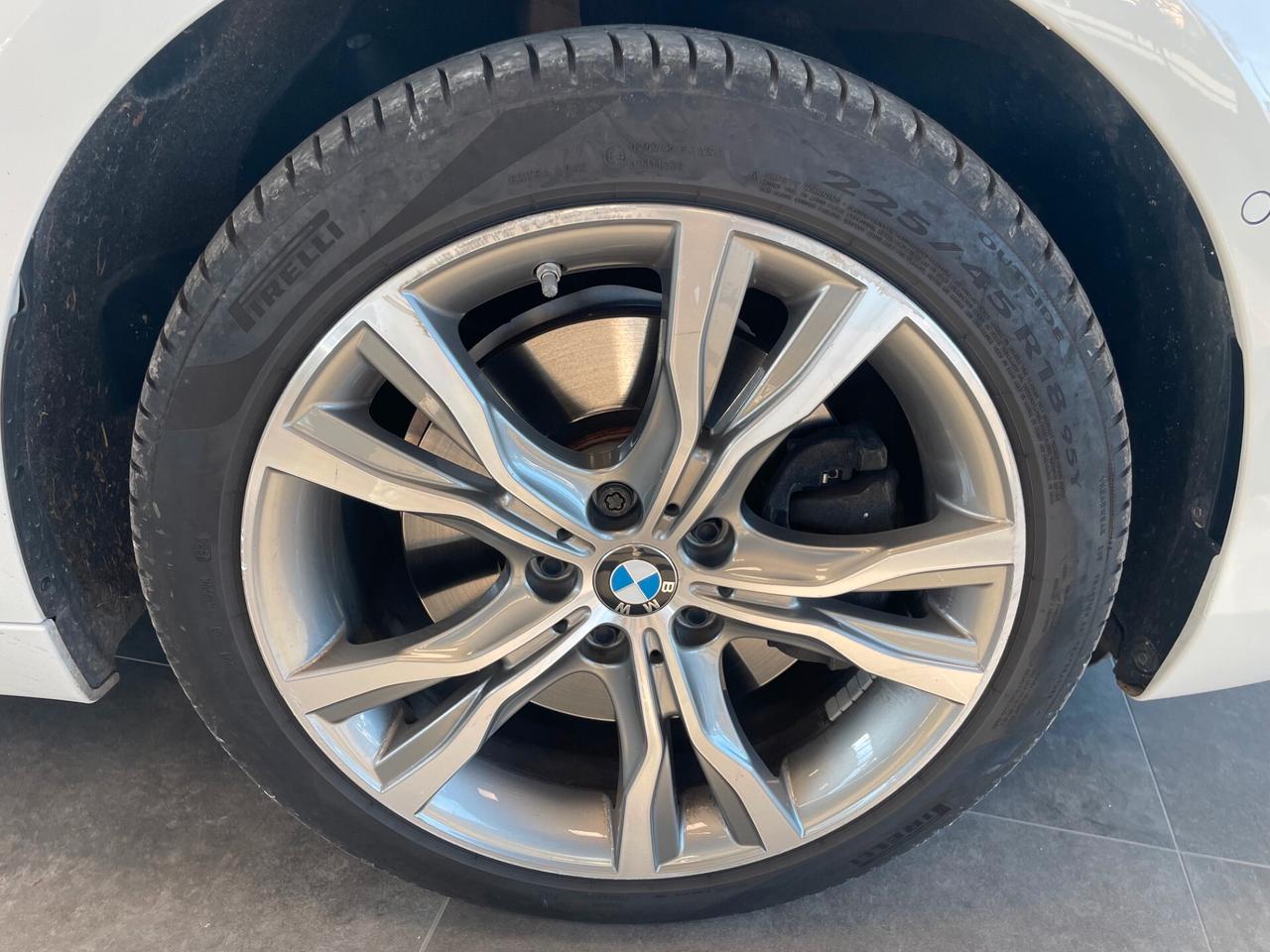 Bmw 2er Active Tourer 225xe iPerformance Business aut.