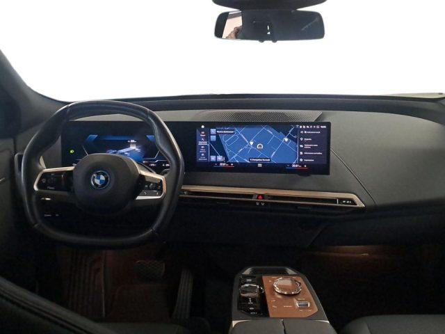 BMW iX xDrive 40 Pacchetto Sportivo Aut.