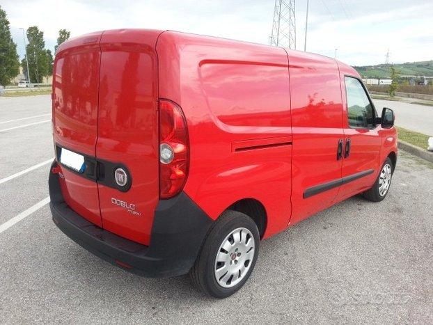 Fiat Doblo 1.4 T-Jet Nat.Pow. Maxi Lamierato SX