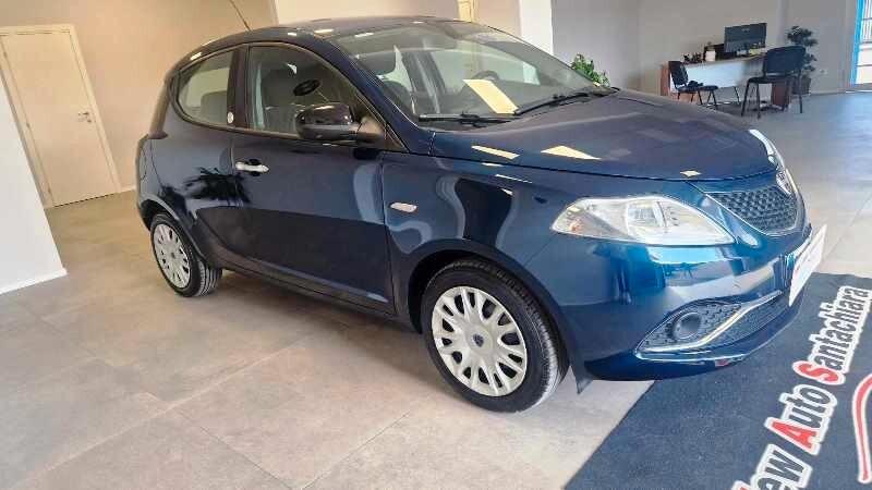 Lancia Ypsilon 1.2 69 CV GPL Ecochic Gold
