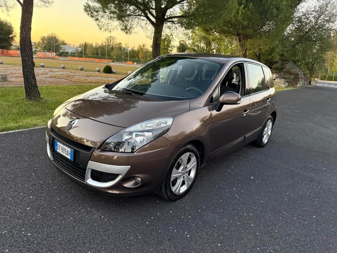 Renault Scenic Scénic X-Mod 1.5 dCi 110CV Luxe