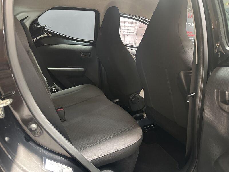 Toyota Aygo Aygo Connect 1.0 VVT-i 72 CV 5 porte x-play