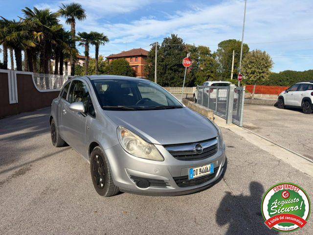 OPEL Corsa 1.2 3 porte Club