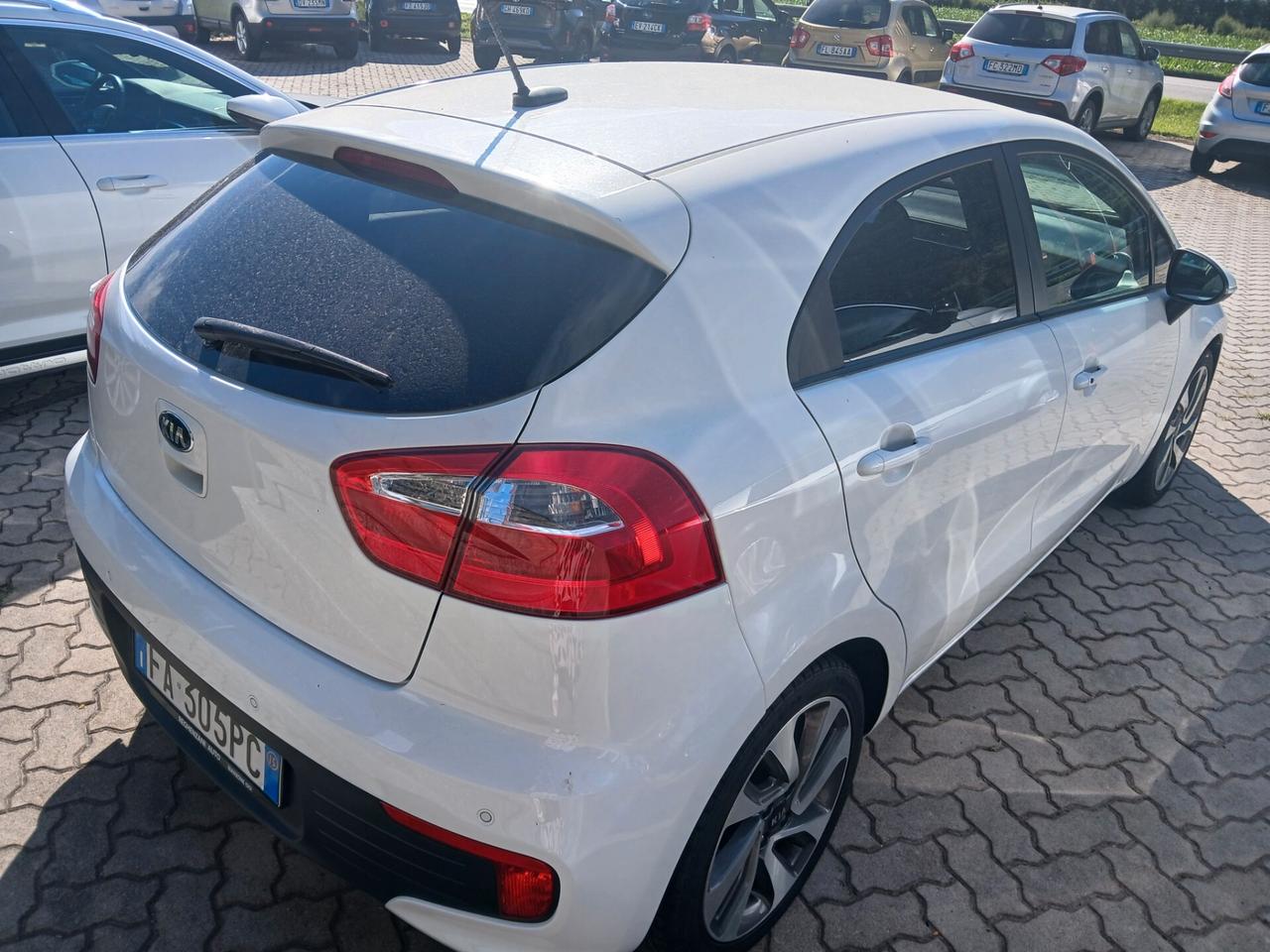 Kia Rio 1.2 CVVT 5p. Cool