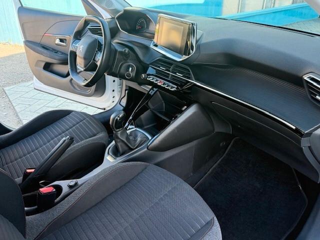 Peugeot 208 1.2 75 cv ok neopatentati