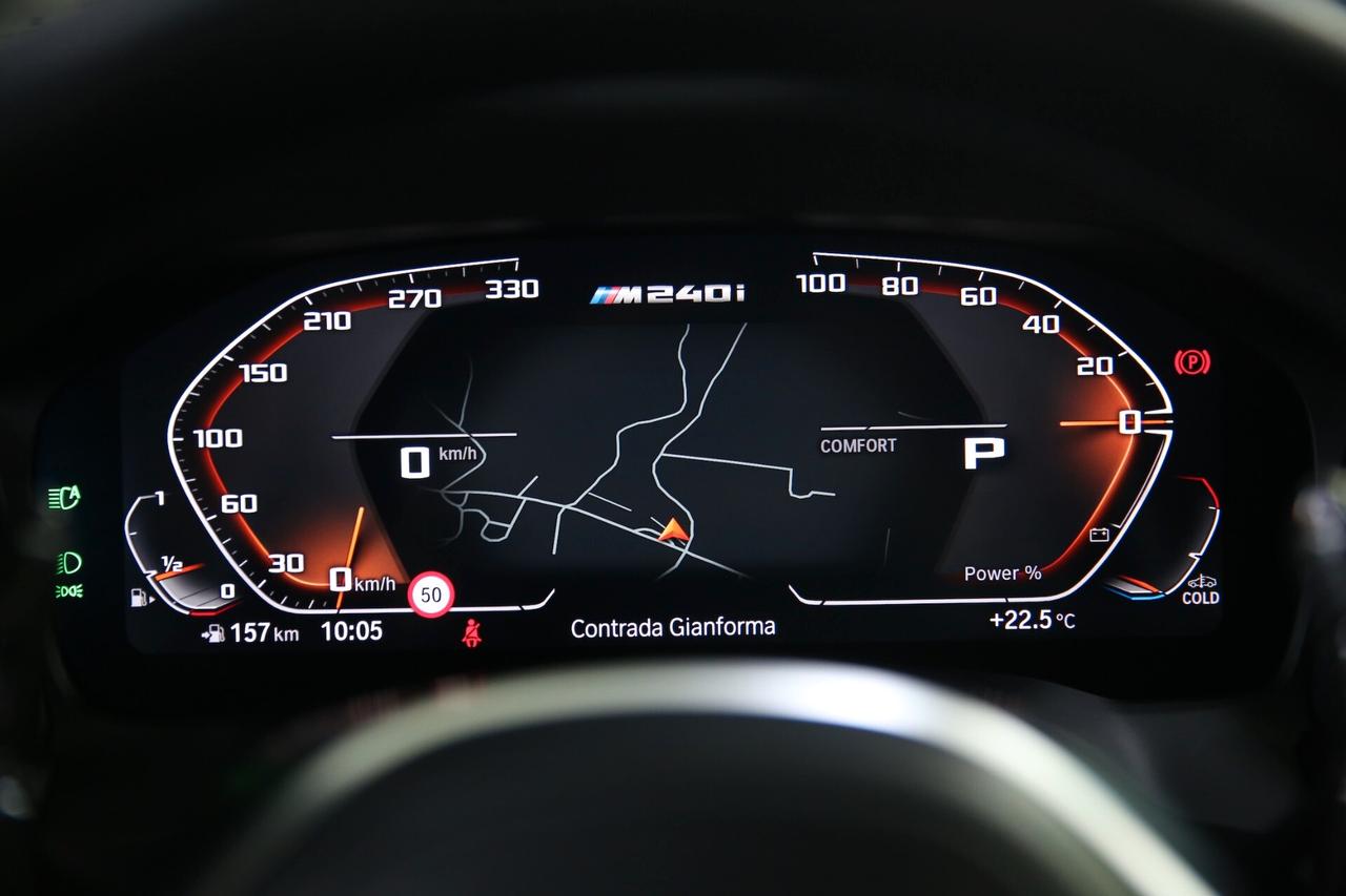 BMW M 240i xDrive auto
