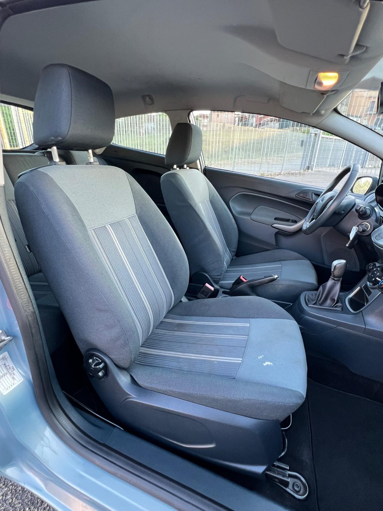 Ford Fiesta 1.4 TDCi 68CV 3 porte Titanium