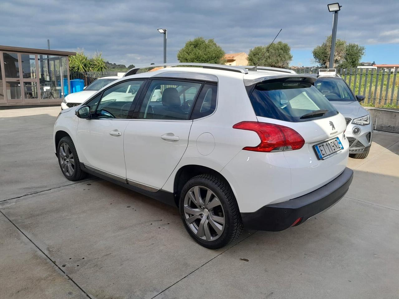 Peugeot 2008 1.6 e-HDi 92 CV Stop&Start Allure