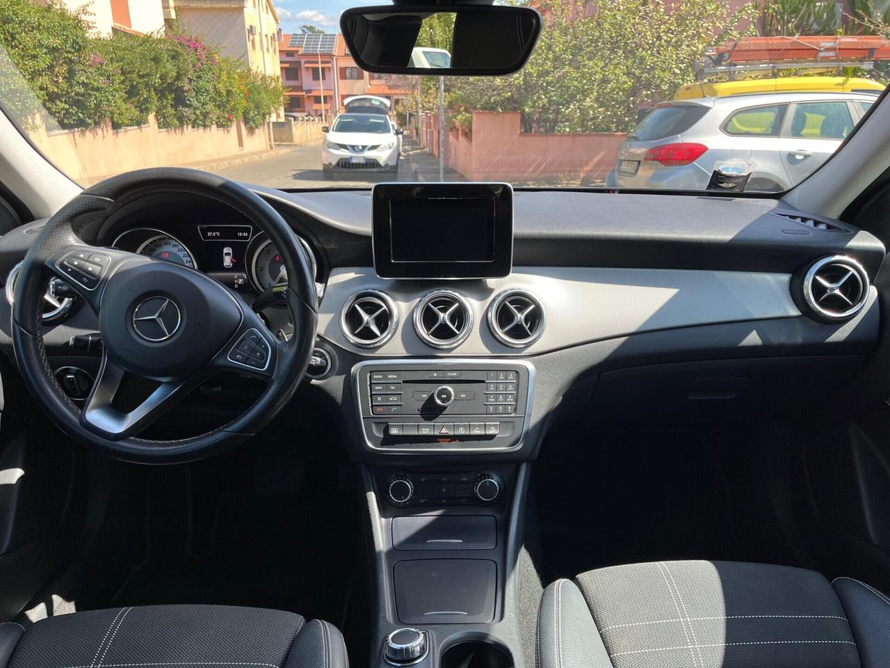 Mercedes-benz GLA 200 d Premium - 2016