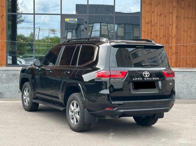 TOYOTA Land Cruiser 300 3.5 V6 305KW 415HP 7 POSTI CORAZZATO B6/VR7