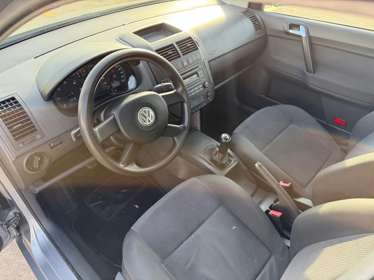 Volkswagen Polo 1.4/69CV TDI 5p. Sportline NEOPATENTI