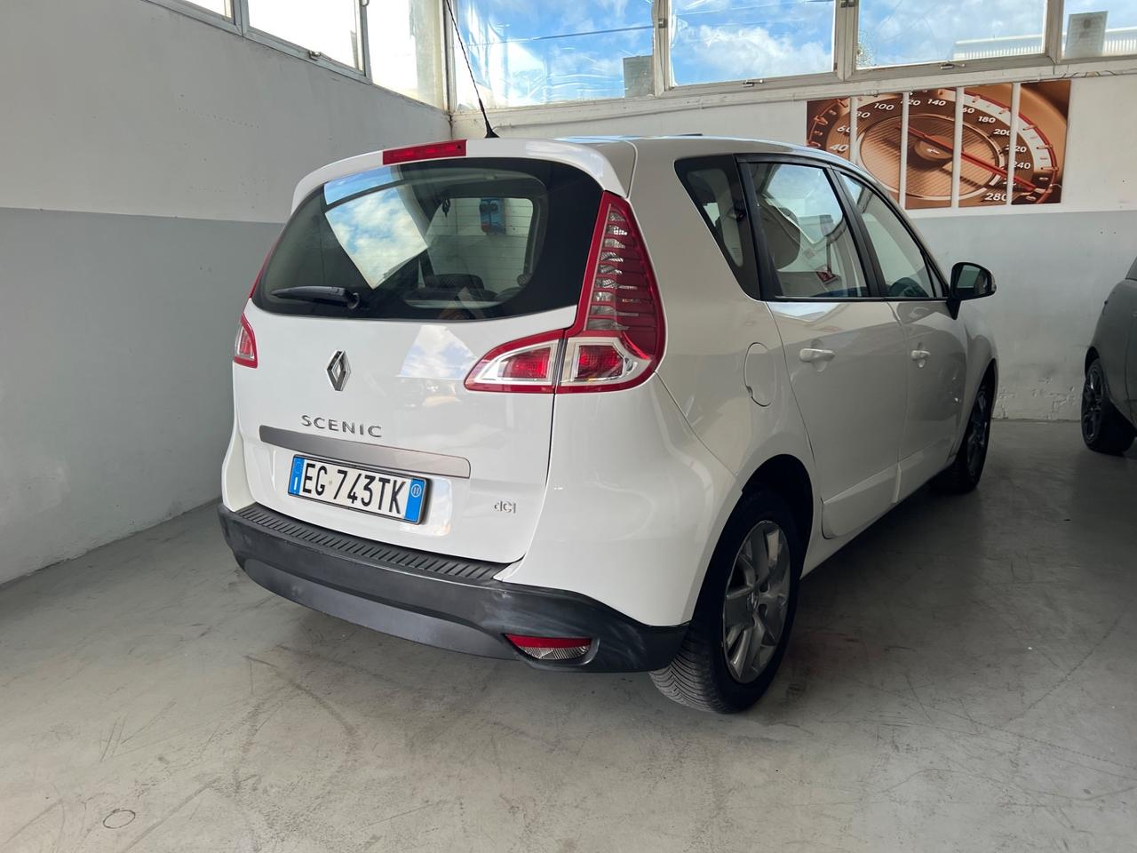 Renault Scenic Scénic X-Mod 1.5 dCi 110CV Luxe