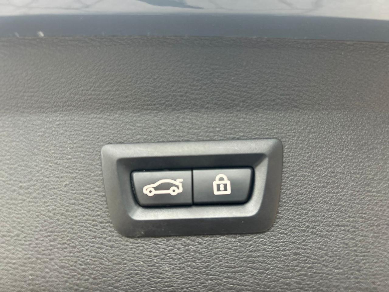 BMW X1 xDrive18d X-Line Aut. 150CV – IVA Esposta – Volante M