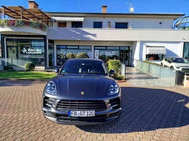 PORSCHE Macan 2.0