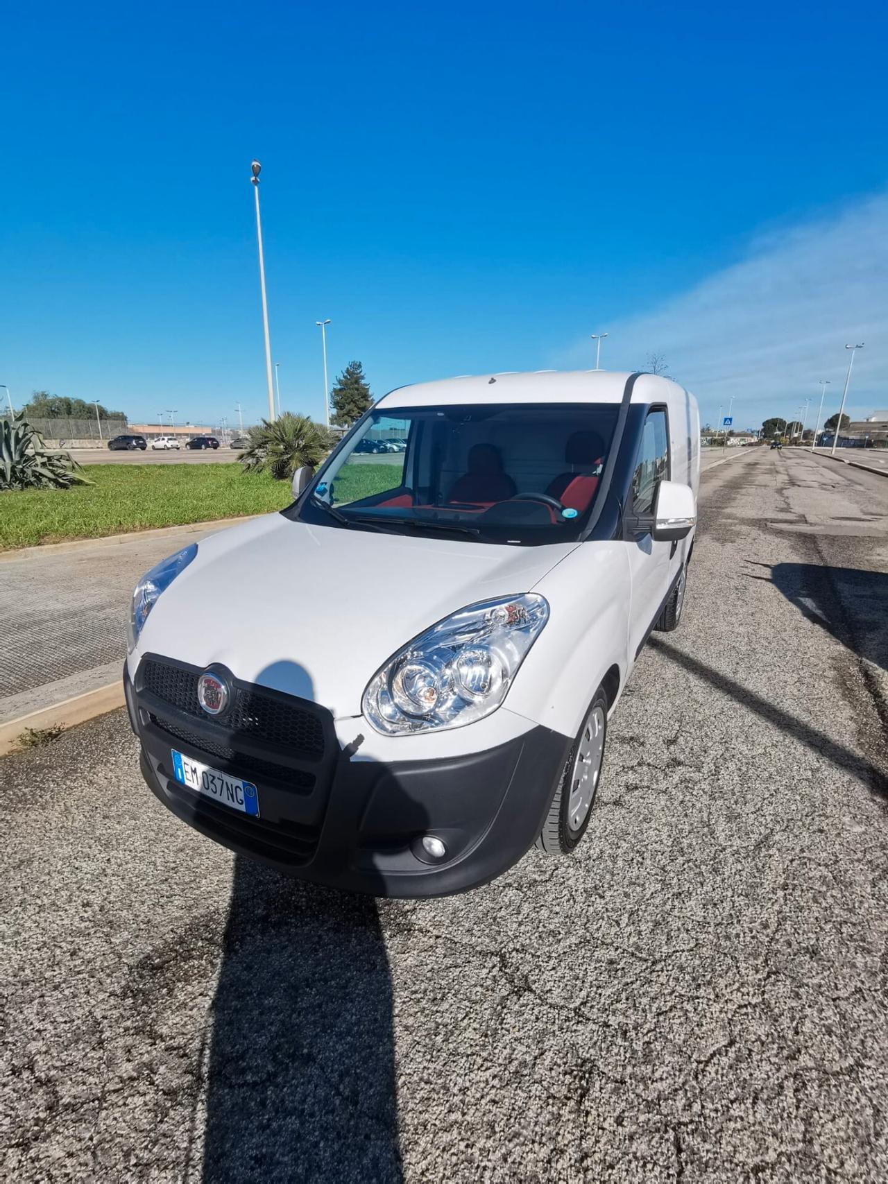 Fiat Doblo 1.4 T-Jet Natural Power PC-TN Cargo Lamierato SX