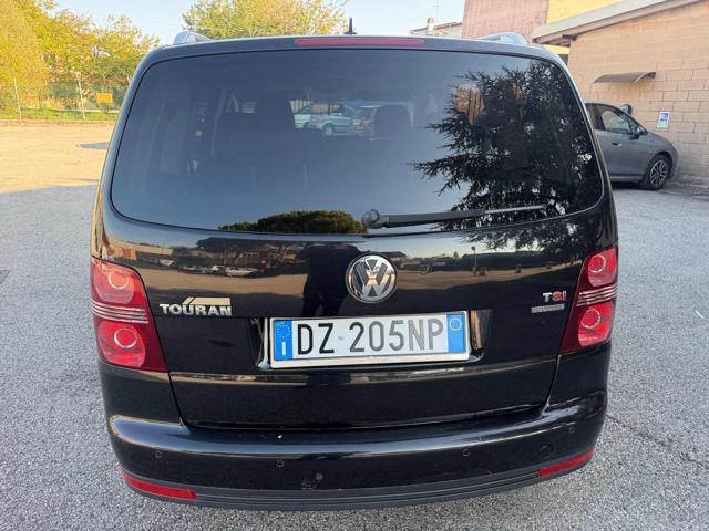 VOLKSWAGEN Touran 7posti 1.4 16V TSI 150CV Highline Ecofuel