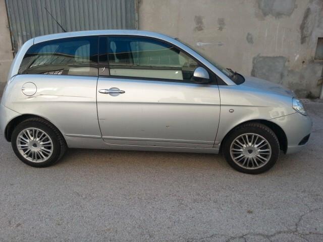 Lancia Ypsilon 1.2 69CV 8V Oro