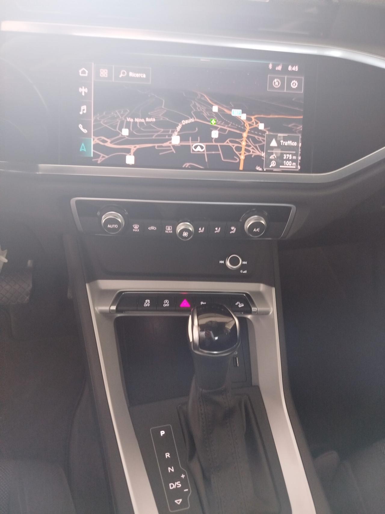 Audi Q3 40 TDI quattro S tronic Business Advanced