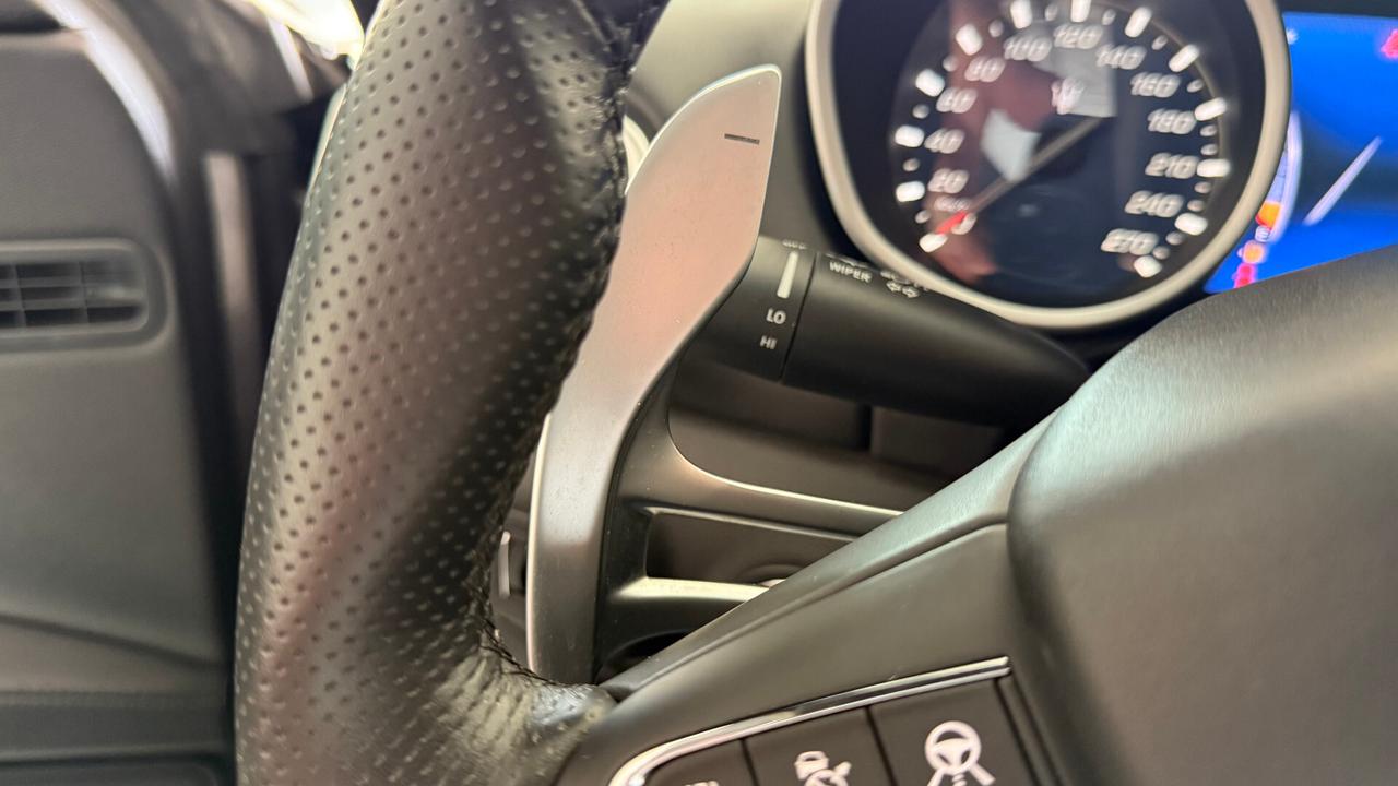 Maserati Ghibli V6 Diesel Gransport TETTO