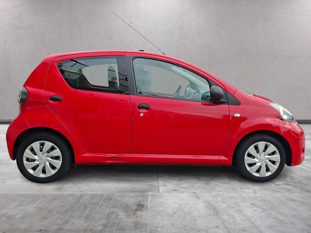 Toyota Aygo 5 Porte 1.0 VVT-i Active Connect