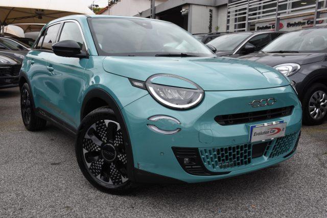 FIAT 600 Hybrid 100 CV DCT MHEV LA PRIMA *1368KM!*