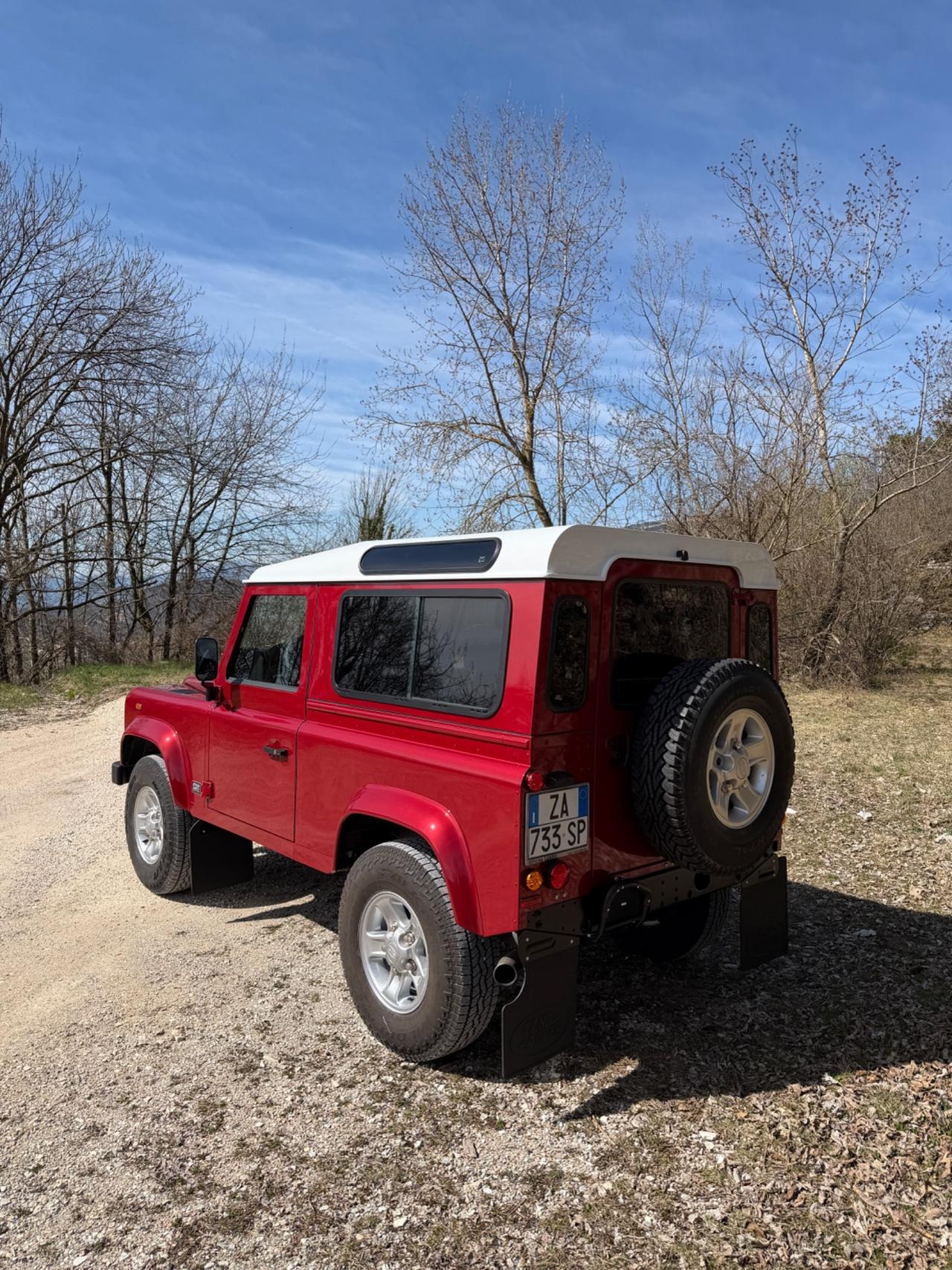 Land Rover Defender 90 2.2 TD4 IBRIDA