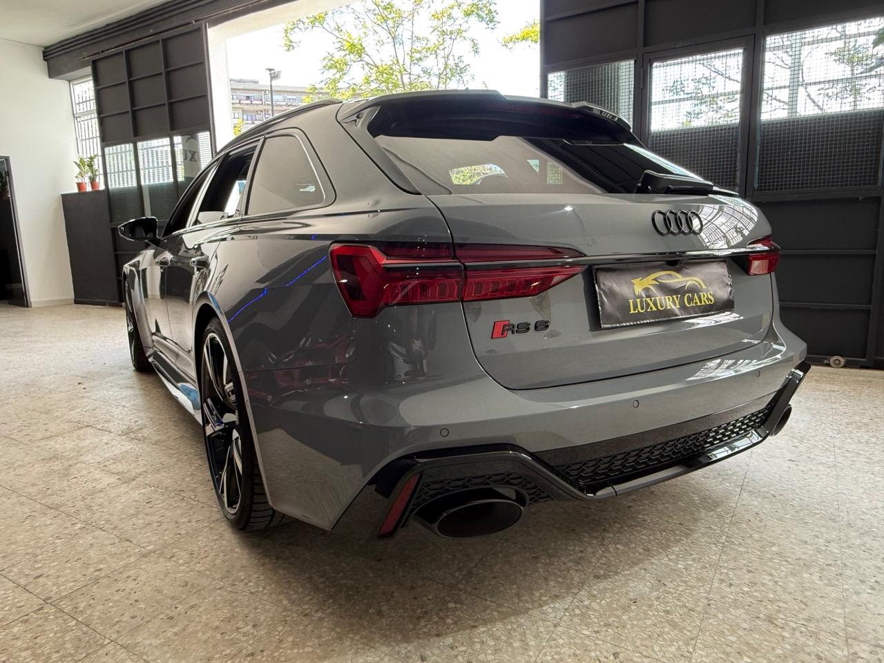Audi A6 RS 6 Avant 4.0 TFSI V8 QUATTRO STRAFULL