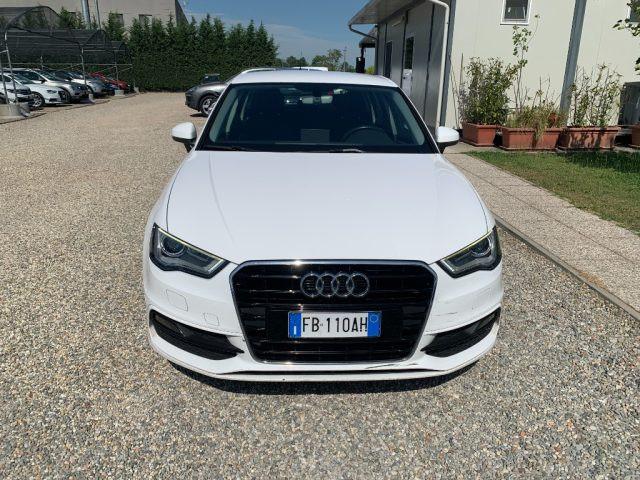 AUDI A3 SPB 1.6 TDI S-LINE Admired