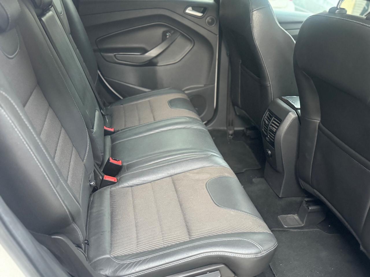 Ford Kuga 2.0 TDCI 150 CV S&S 4WD Titanium 2015