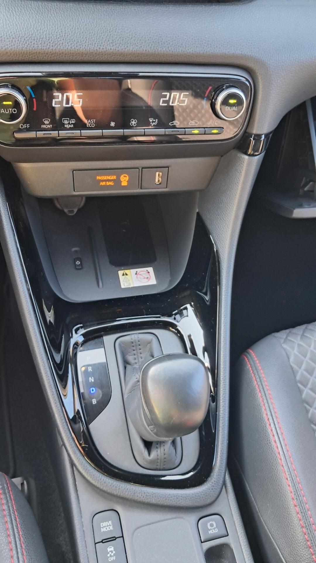Toyota Yaris 1.5 Hybrid 5 porte Premiere