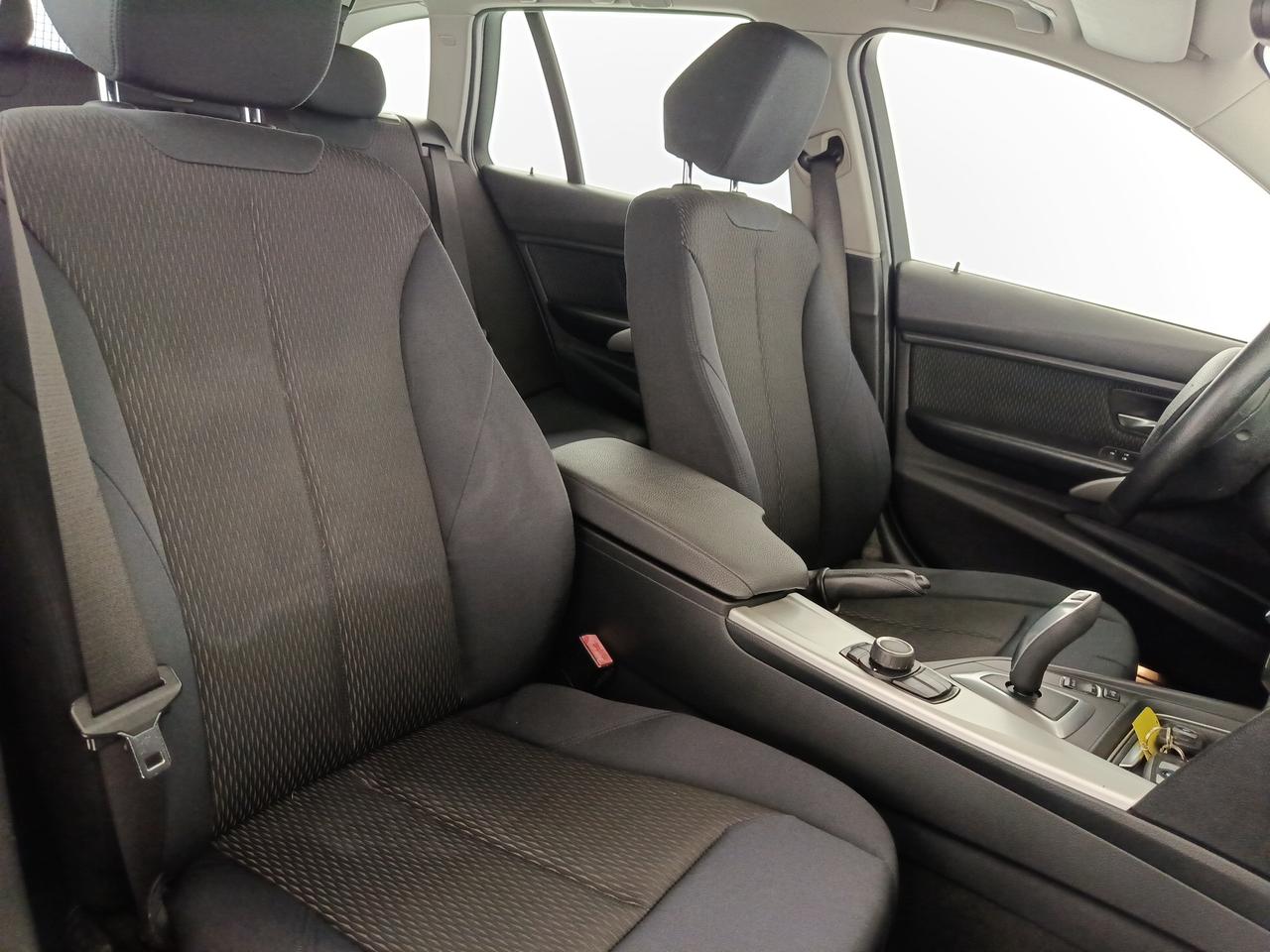 BMW Serie 3 (F30/31) - 320d Touring Business aut.