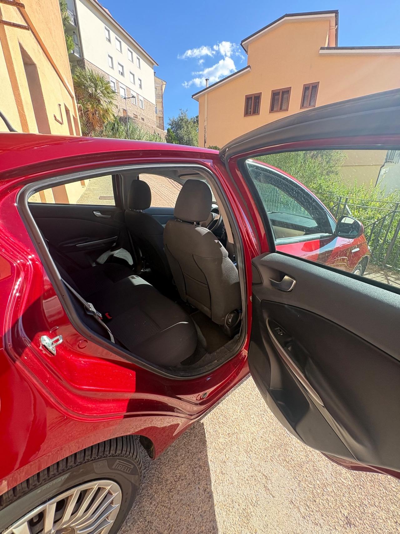 Alfa Romeo Giulietta 1.6 JTDm-2 105 CV Distinctive