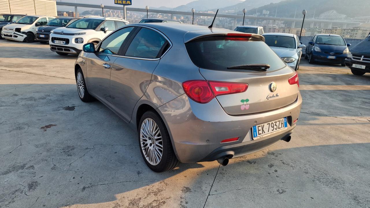 Alfa Romeo Giulietta 2.0 JTDm-2 170 CV TCT Exclusive