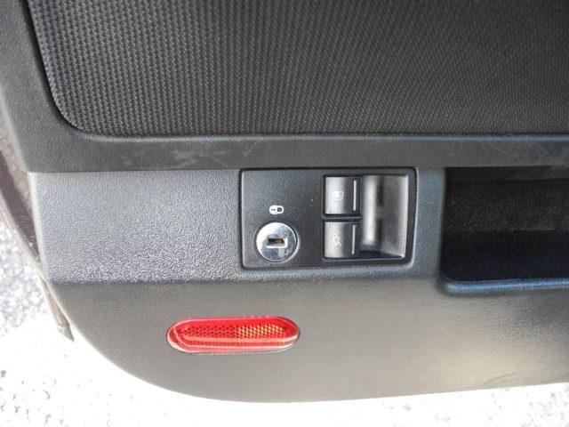 VOLKSWAGEN New Beetle 1.4 16v Cabrio - OK NEOPATENTATI - "DA VETRINA"