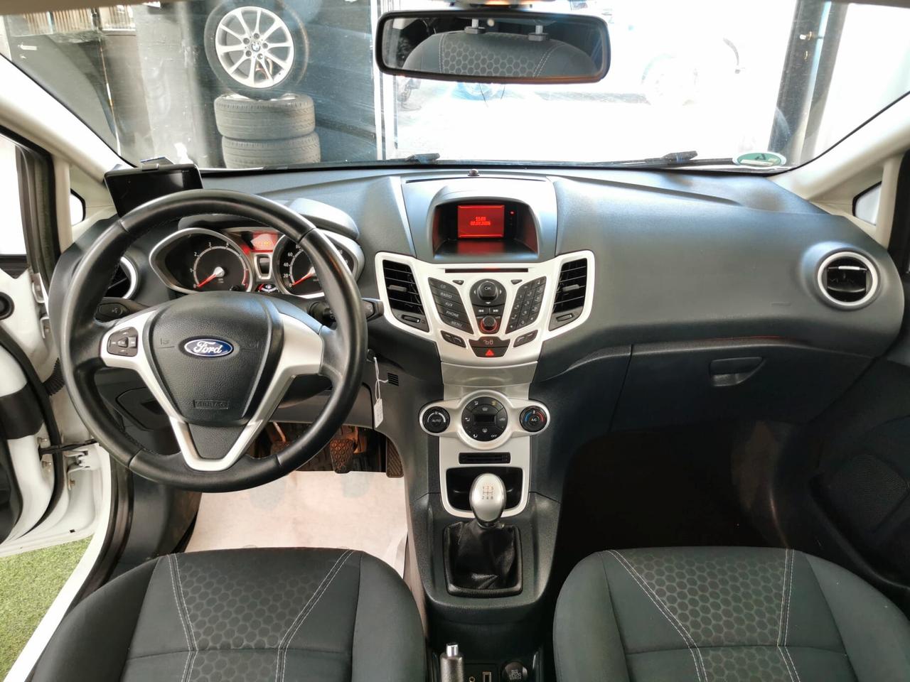 Ford Fiesta 1.4 96CV Titanium GARANZIA 12 MESI