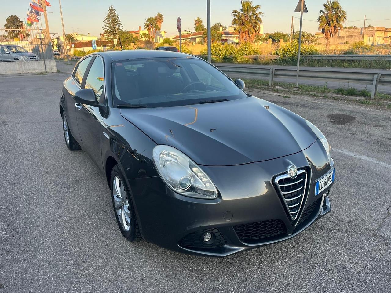 Alfa Romeo Giulietta 1.6 JTD Distinctive Unipro 2010
