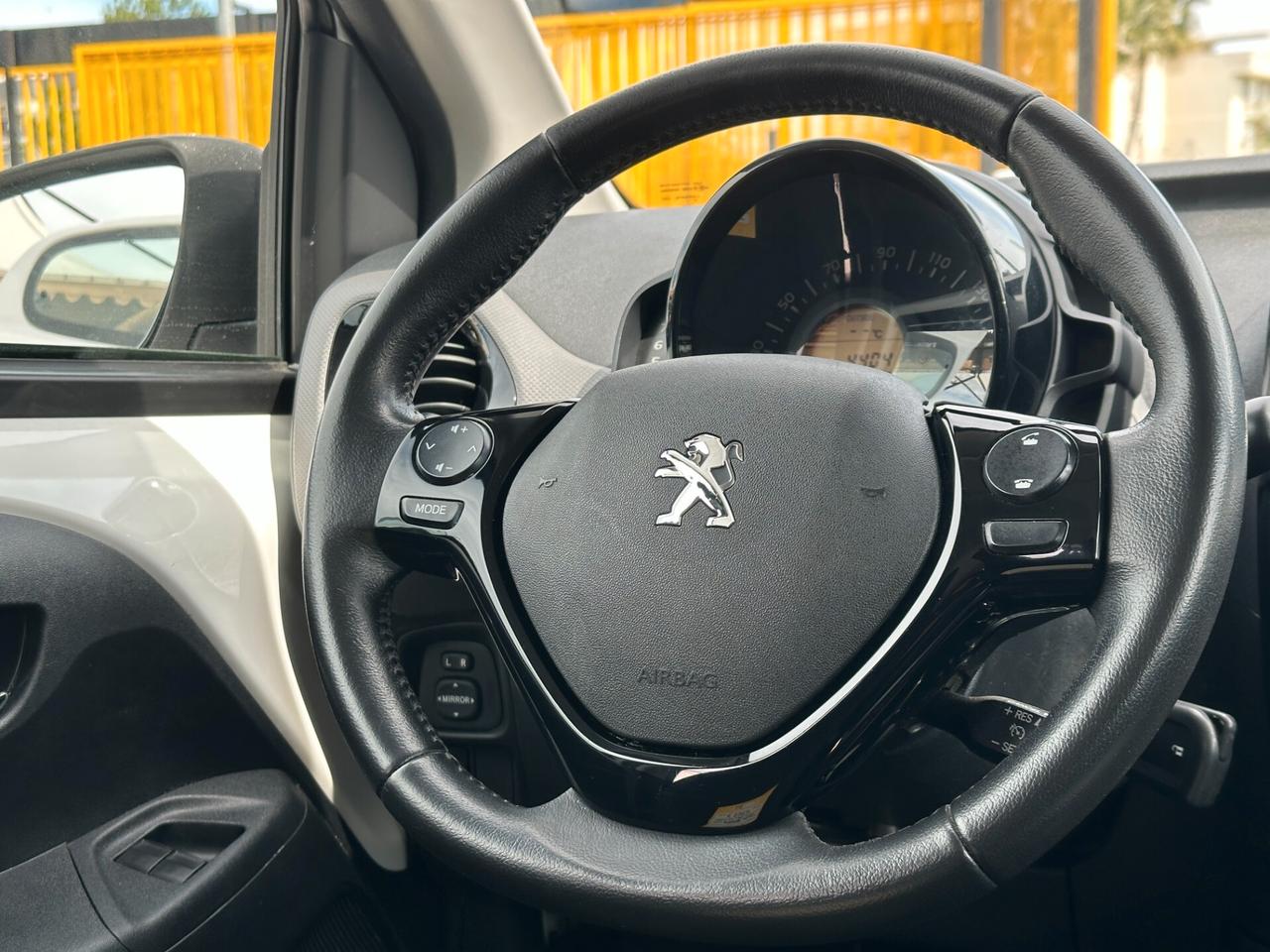 PEUGEOT 108 VTi 72 S&S 5 porte Allure