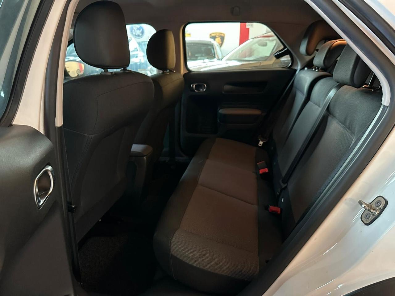 Toyota Yaris 1.0 5 porte Active