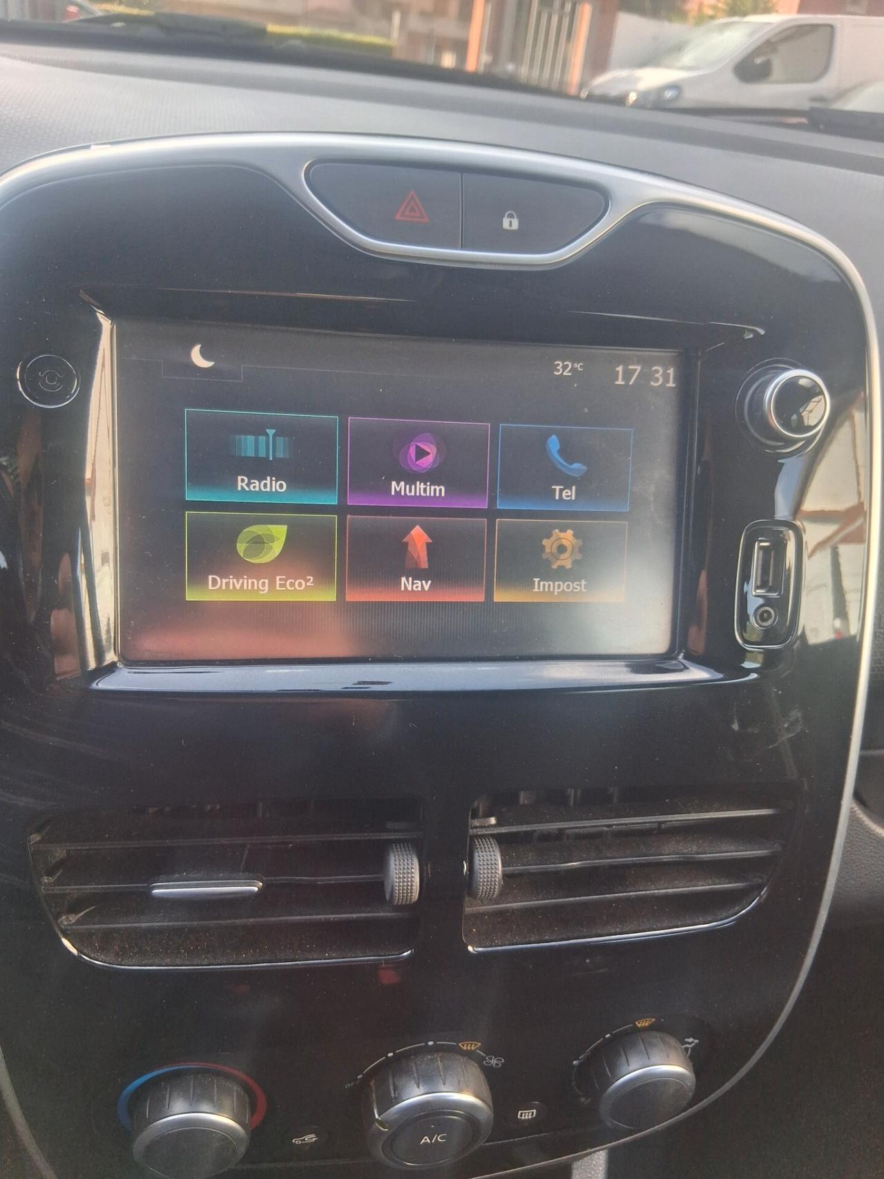 Renault Clio dCi 8V 75 CV Start&Stop 5 porte Energy Duel