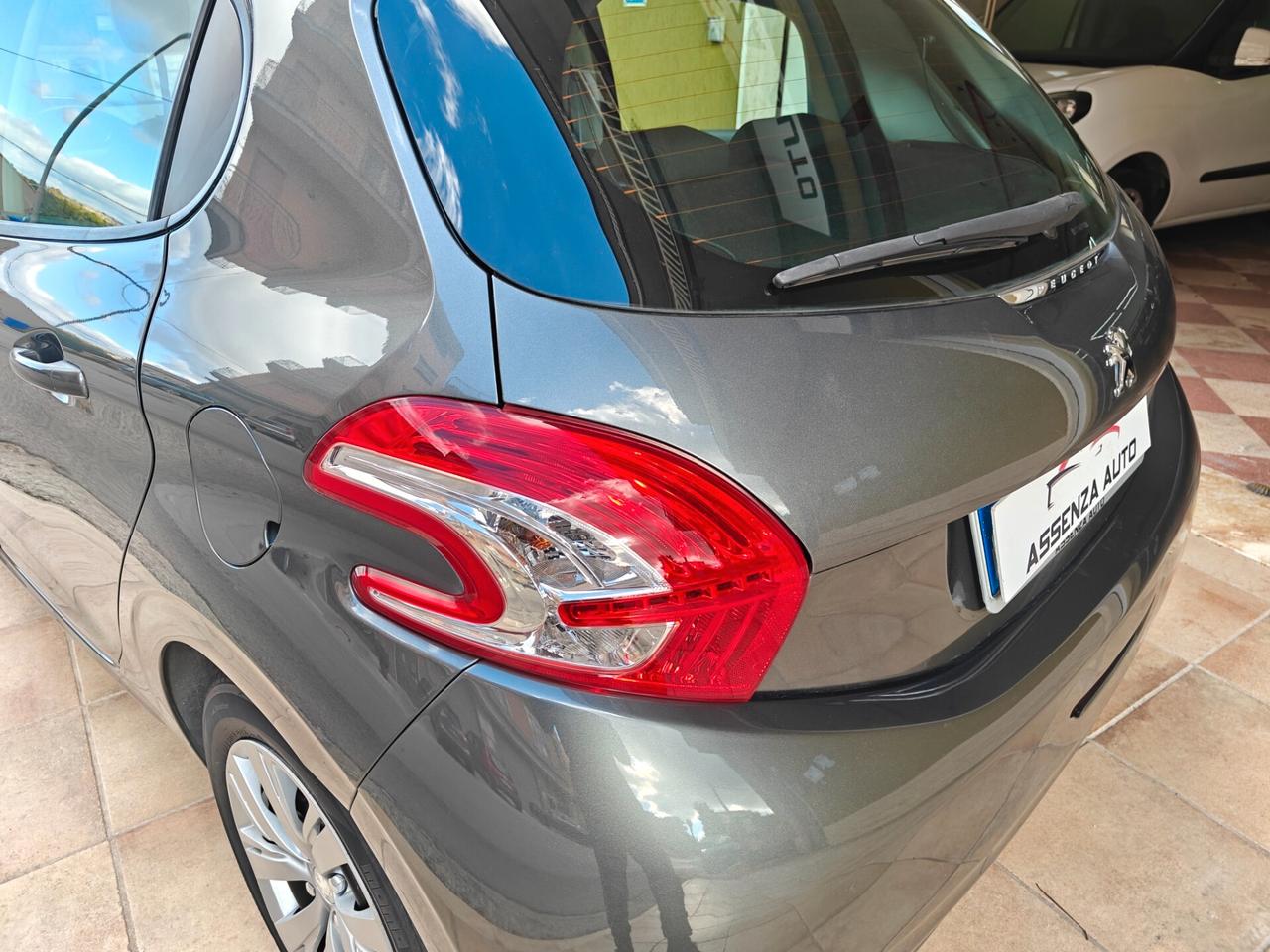 Peugeot 208 1.2 VTI Allure