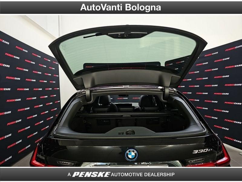 BMW Serie 3 330e Touring MSport Pro auto