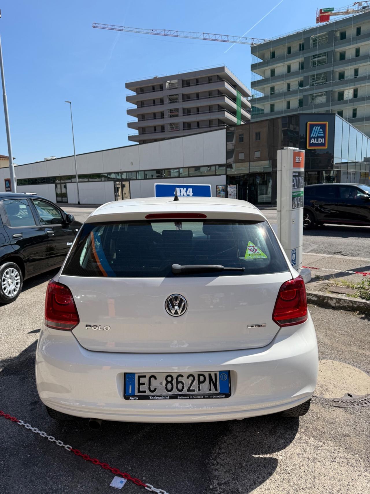 Volkswagen Polo 1.4 5 porte Highline BiFuel