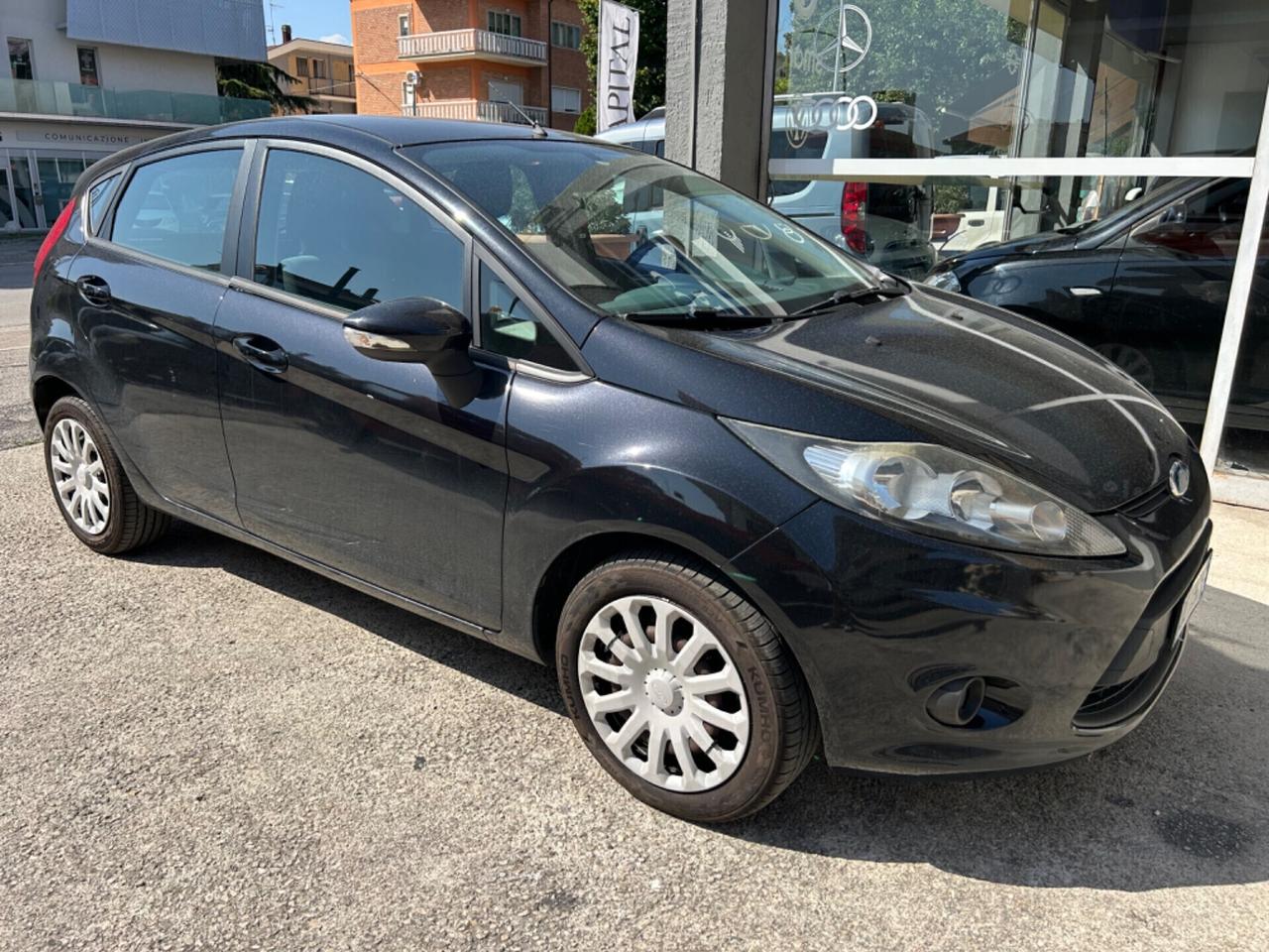 Ford Fiesta 1.4 5 PORTE “IMPIANTO GPL DI SERIE