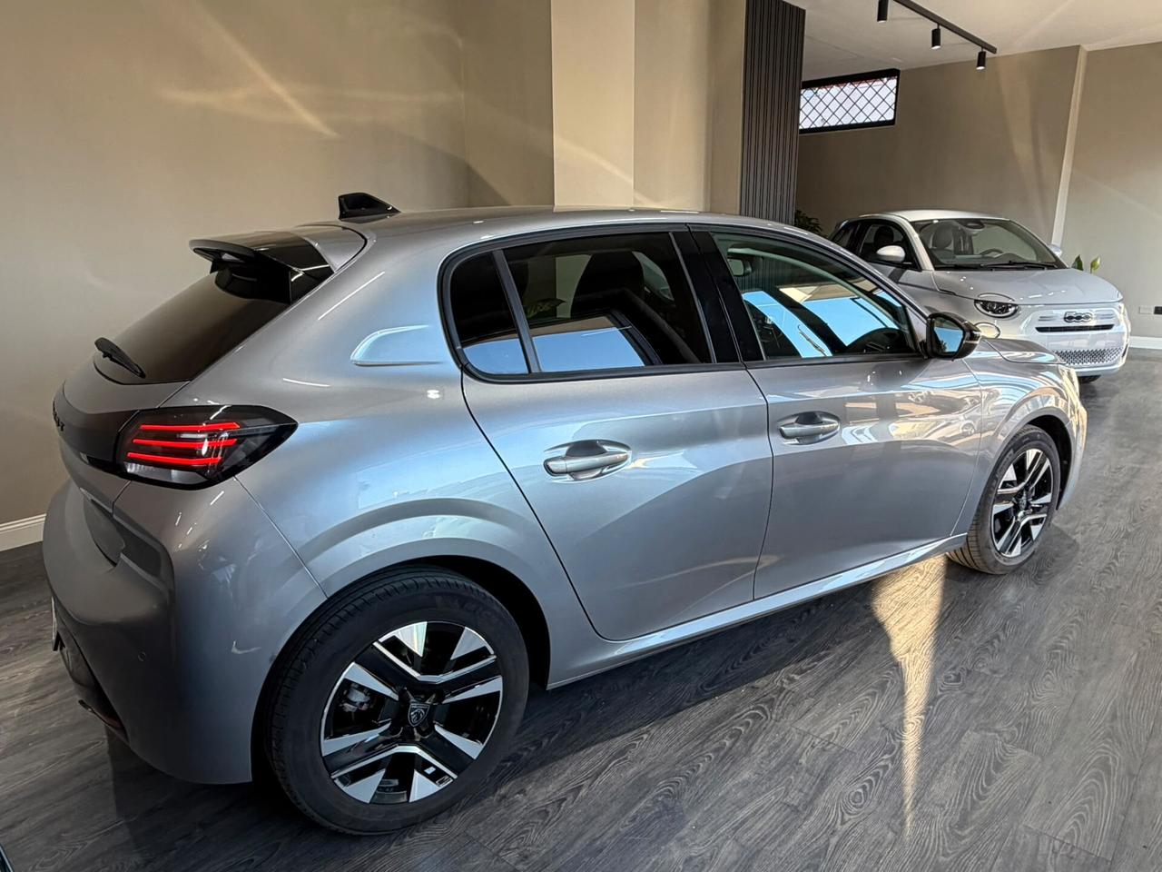 PEUGEOT 208 1.2 Benzina 101cv ALLURE my25