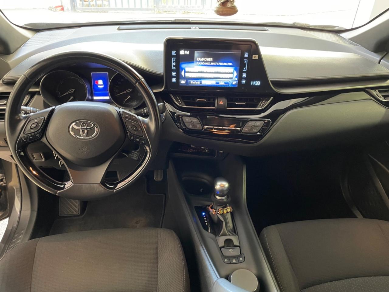 Toyota C-HR 1.8 Hybrid E-CVT Active