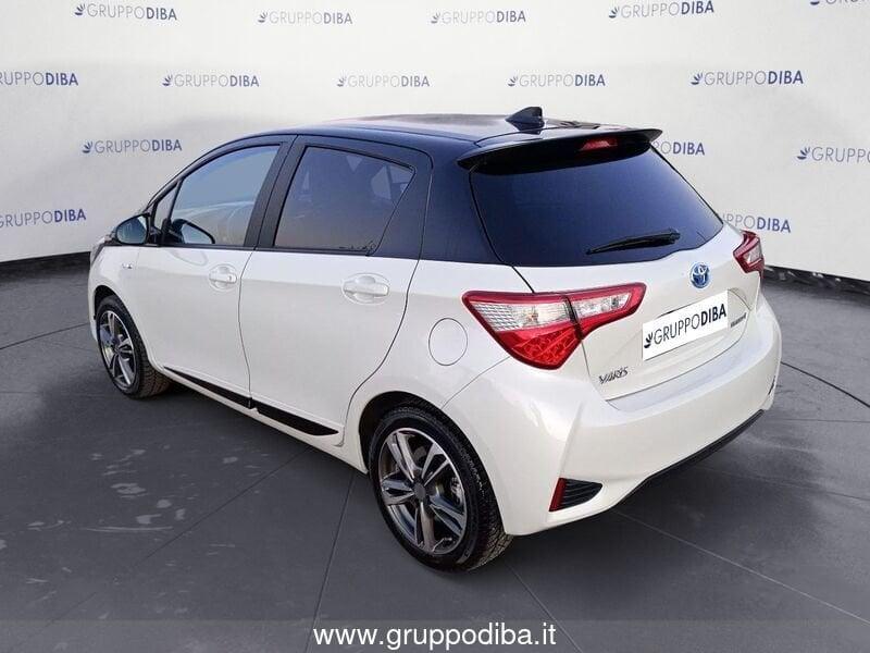 Toyota Yaris III 2017 5p Benzina 5p 1.5h y20 Bitone