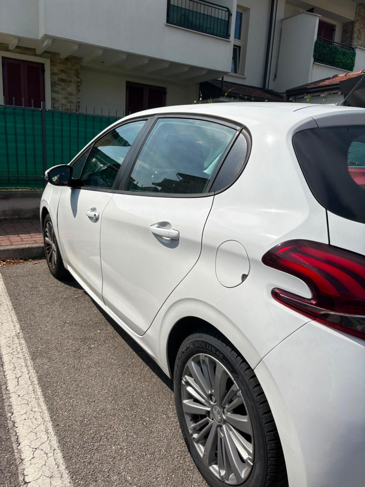 Peugeot 208 1.2 Euro 6 2015 Km 98.000 Neop/Area C