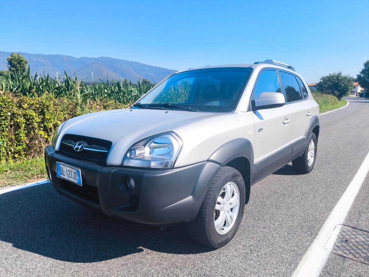 HYUNDAI TUCSON 4WD 2,0 G.P.L-KM 75000-