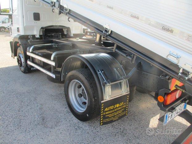 Iveco EUROCARGO 120/25 E5 RIBALTABILE TRILATERALE