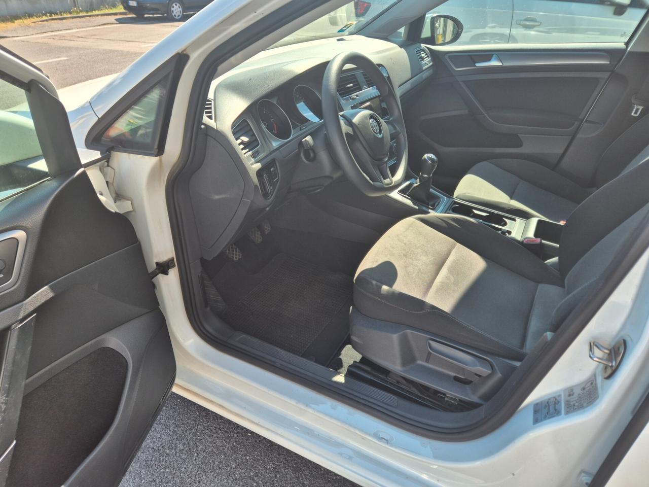 Volkswagen Golf 1.6 TDI 90 CV 5p. Trendline BlueMotion